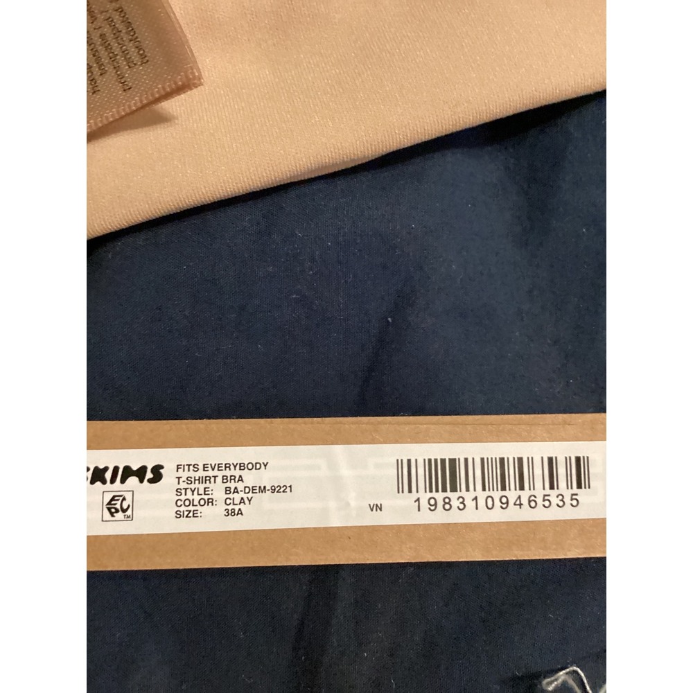 SKIMS Fits Everybody T-Shirt Bra Clay Beige Underwire BA-DEM-9221 NWT 38A - Picture 4 of 4